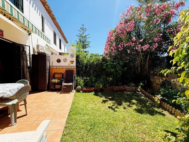 3 soveværelse Byhus til salg i Mijas Golf, Mijas med swimmingpool garage - € 398.000 (Ref: 9009085)