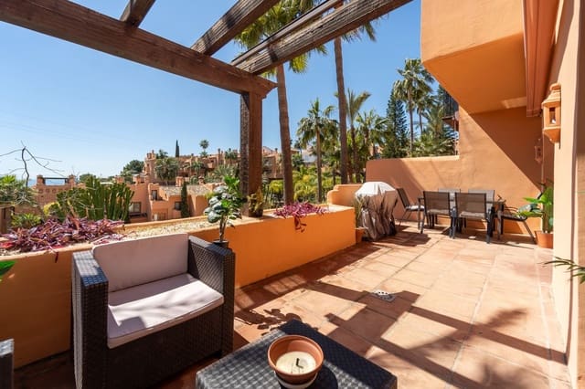 6 soveværelse Byhus til salg i Riviera del Sol, Mijas med swimmingpool garage - € 529.000 (Ref: 9035039)
