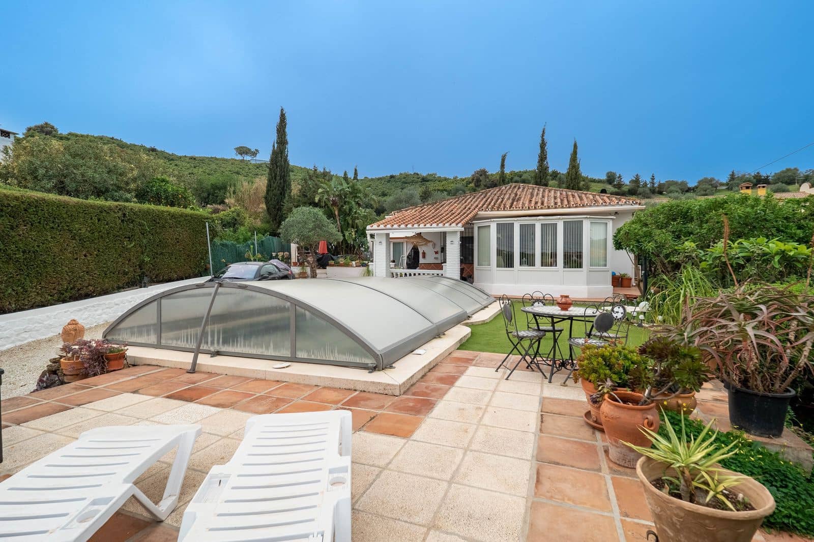 3 soveværelse Villa til salg i Coin med swimmingpool garage - € 295.000 (Ref: 9057164)