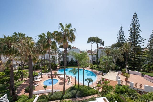 3 soverom Leilighet til salgs i Elviria, Marbella med svømmebasseng - € 829 000 (Ref: 9074206)