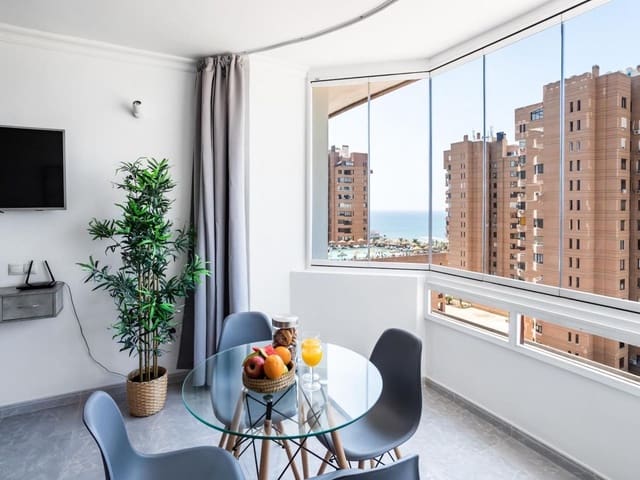 1 makuuhuone Huoneisto myytävänä paikassa Fuengirola mukana uima-altaan - 249 000 € (Ref: 9074227)