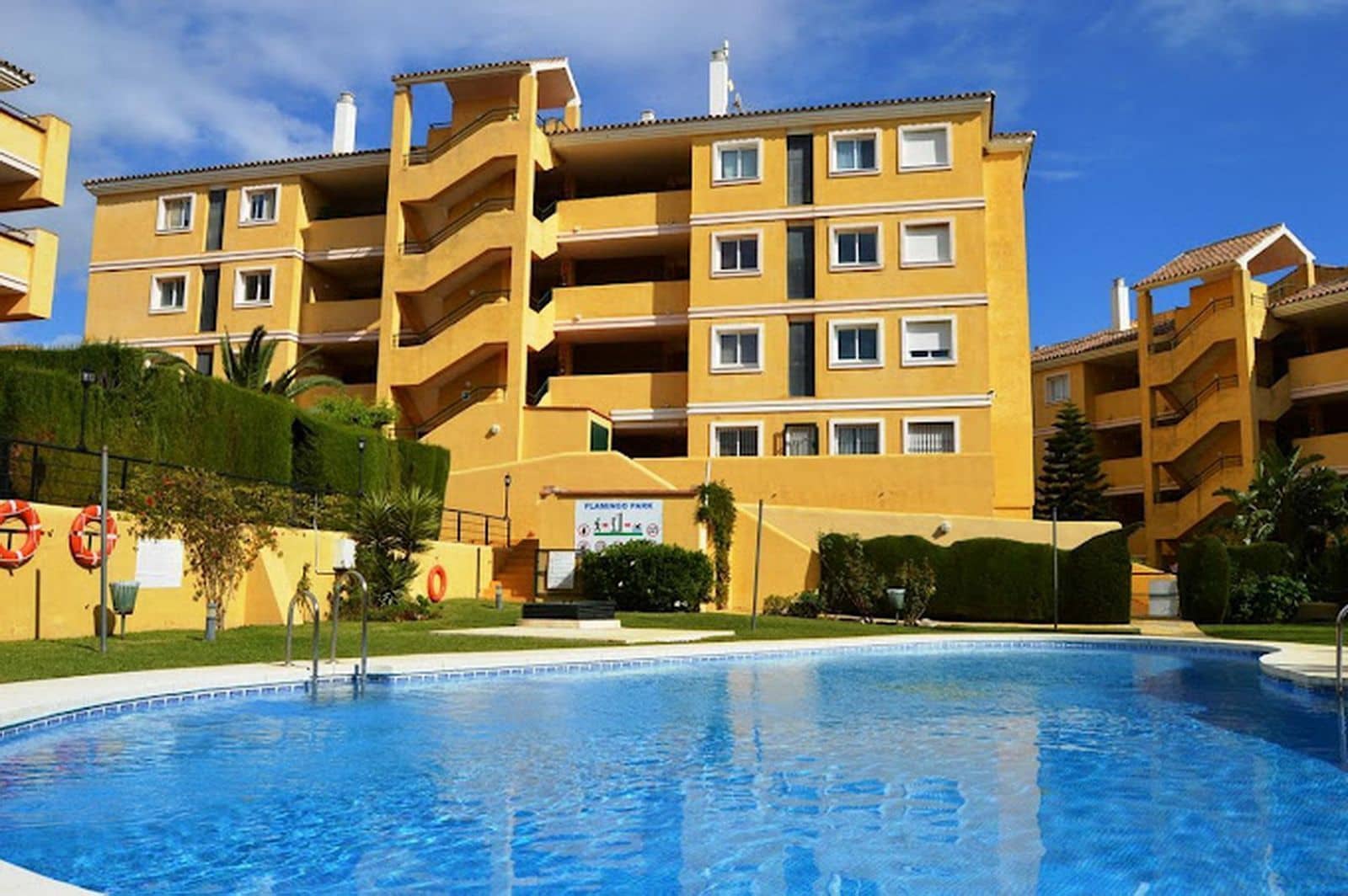 2 bedroom Apartment for sale in Riviera del Sol with pool garage - € 269,000 (Ref: 9104000)