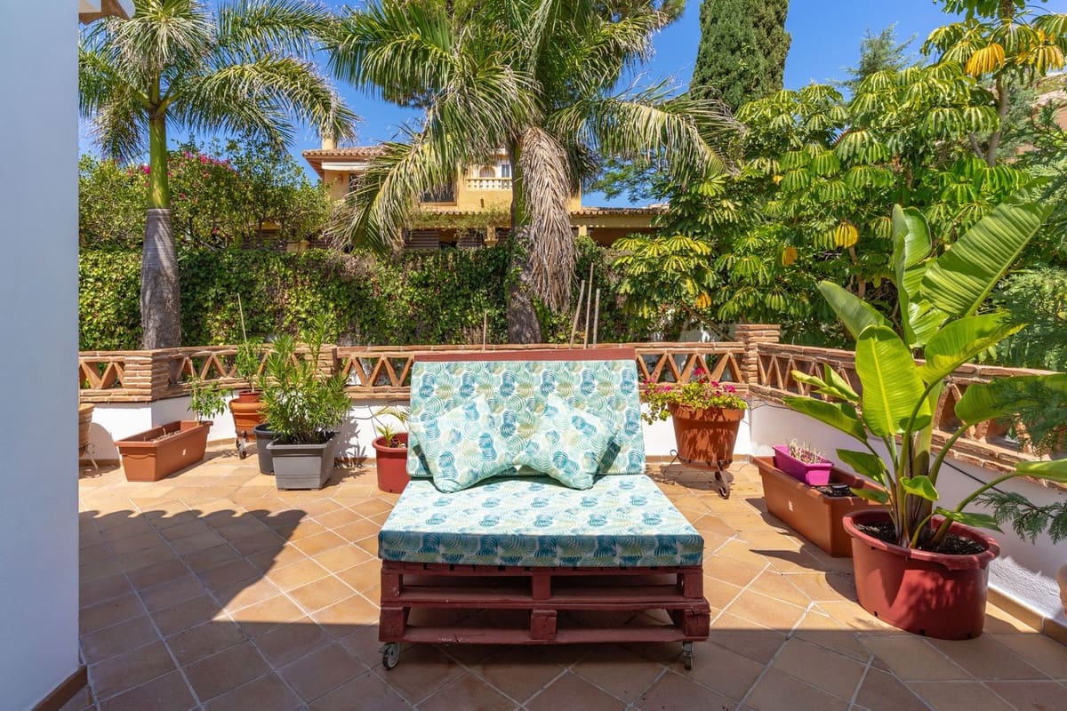 9 soveværelse Villa til salg i Torre del Mar med swimmingpool garage - € 1.650.000 (Ref: 9132793)