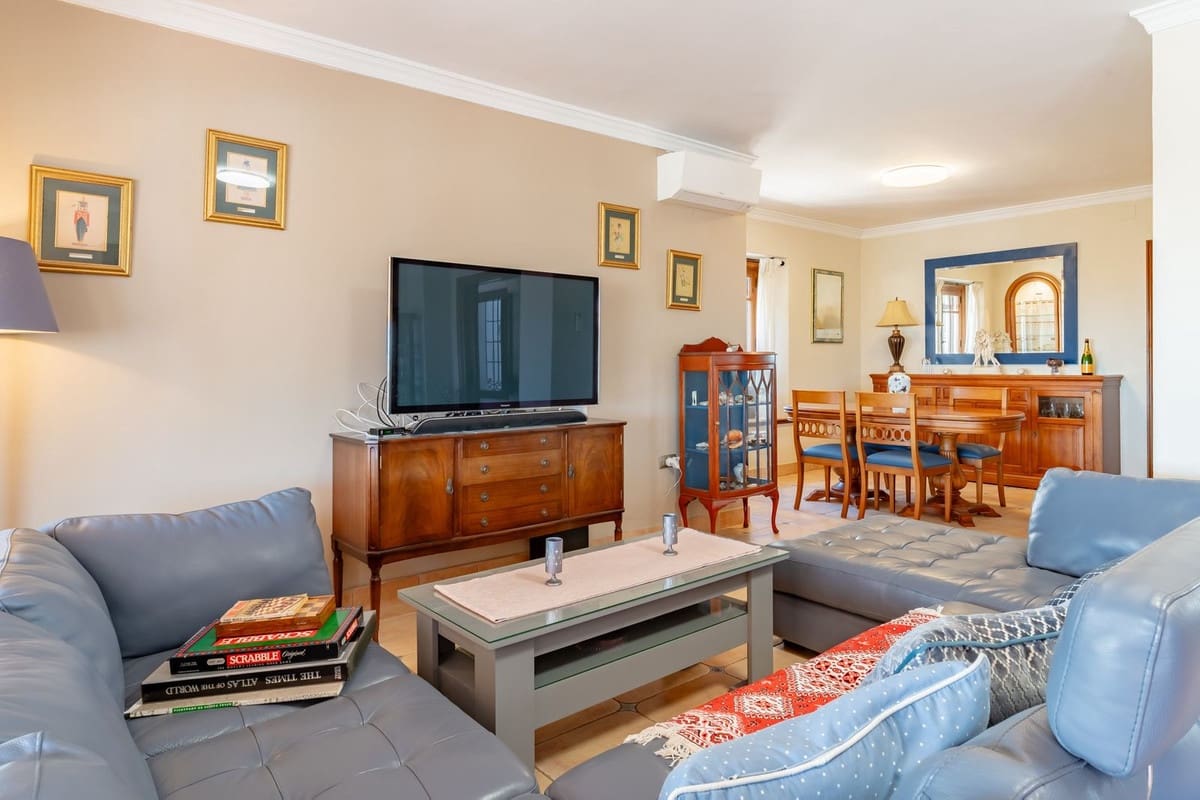 9 soveværelse Villa til salg i Torre del Mar med swimmingpool garage - € 1.650.000 (Ref: 9132793)