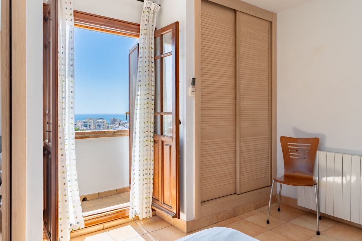 9 soveværelse Villa til salg i Torre del Mar med swimmingpool garage - € 1.650.000 (Ref: 9132793)