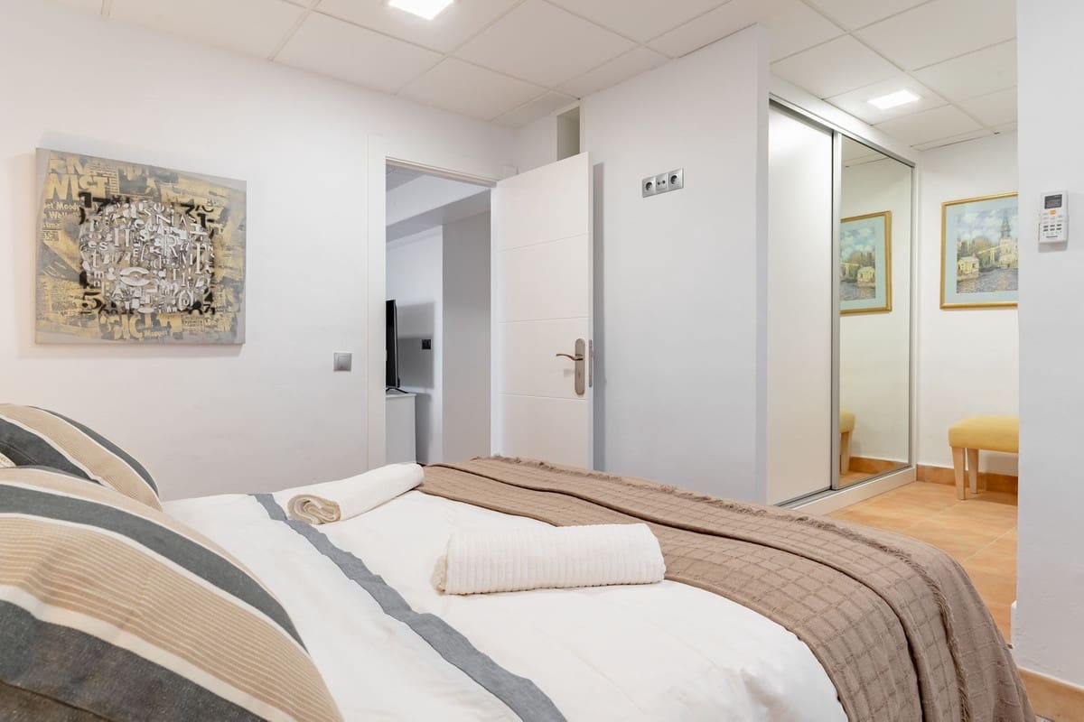 9 soveværelse Villa til salg i Torre del Mar med swimmingpool garage - € 1.650.000 (Ref: 9132793)