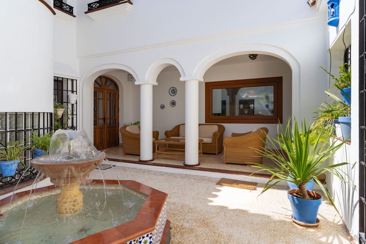 9 soveværelse Villa til salg i Torre del Mar med swimmingpool garage - € 1.650.000 (Ref: 9132793)