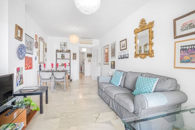 2 bedroom Apartment for sale in Calahonda, Mijas with pool - € 539,500 (Ref: 9176043)