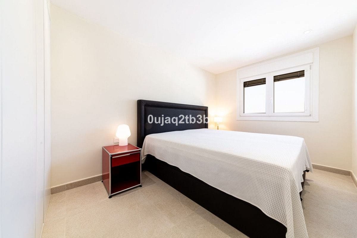 Apartamento de 3 habitaciones en Marbella en venta - 990.000 € (Ref: 9176079)