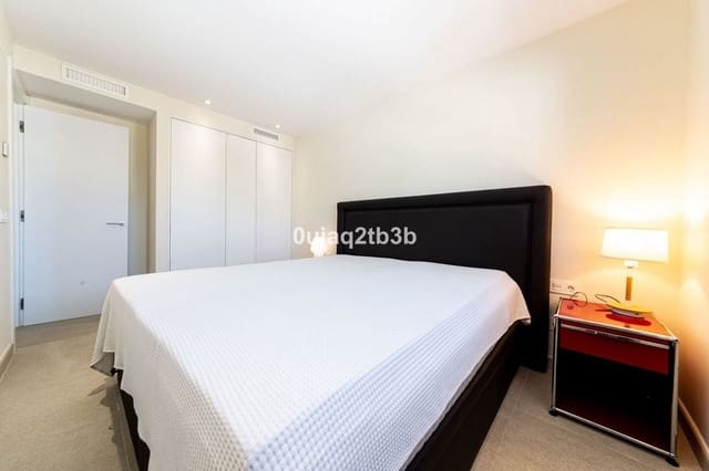 Apartamento de 3 habitaciones en Marbella en venta - 990.000 € (Ref: 9176079)