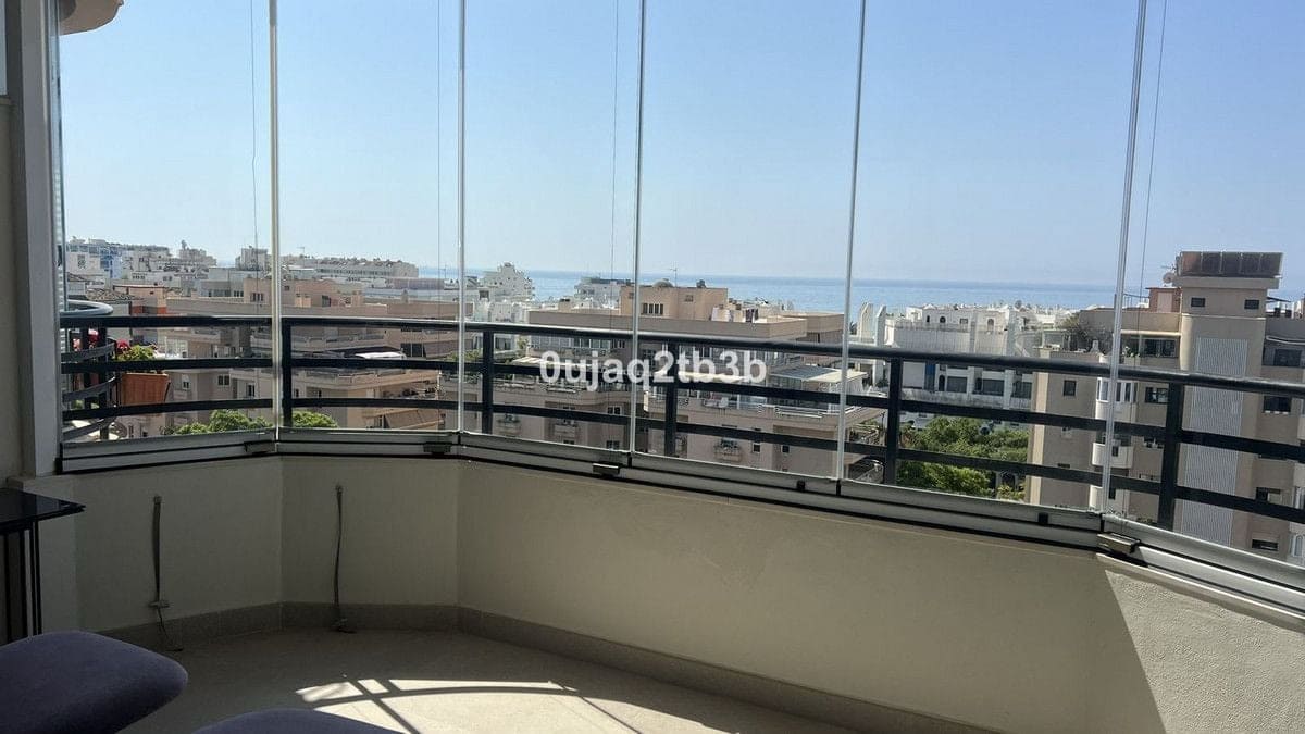 Apartamento de 3 habitaciones en Marbella en venta - 990.000 € (Ref: 9176079)