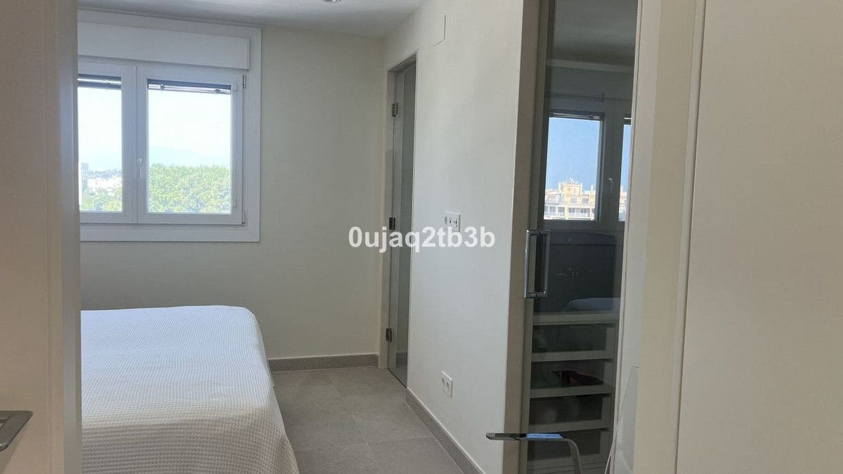 Apartamento de 3 habitaciones en Marbella en venta - 990.000 € (Ref: 9176079)