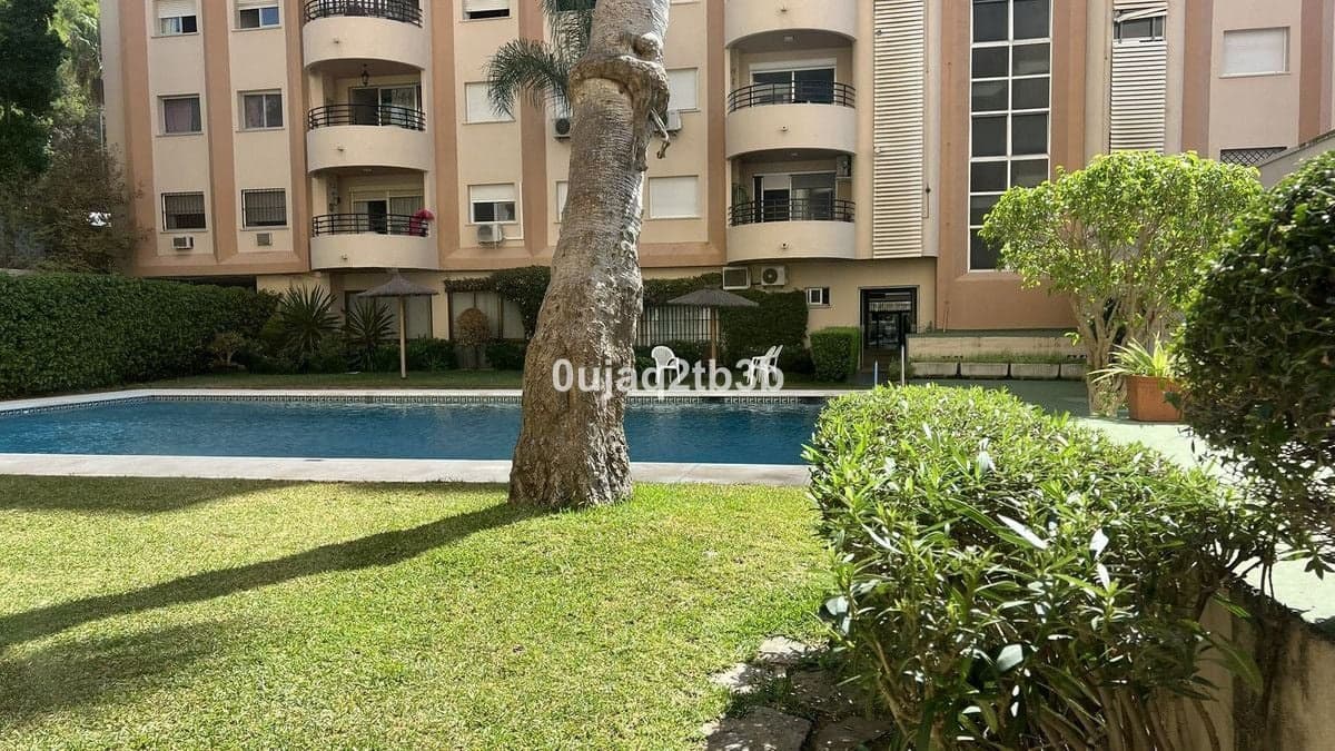 Apartamento de 3 habitaciones en Marbella en venta - 990.000 € (Ref: 9176079)