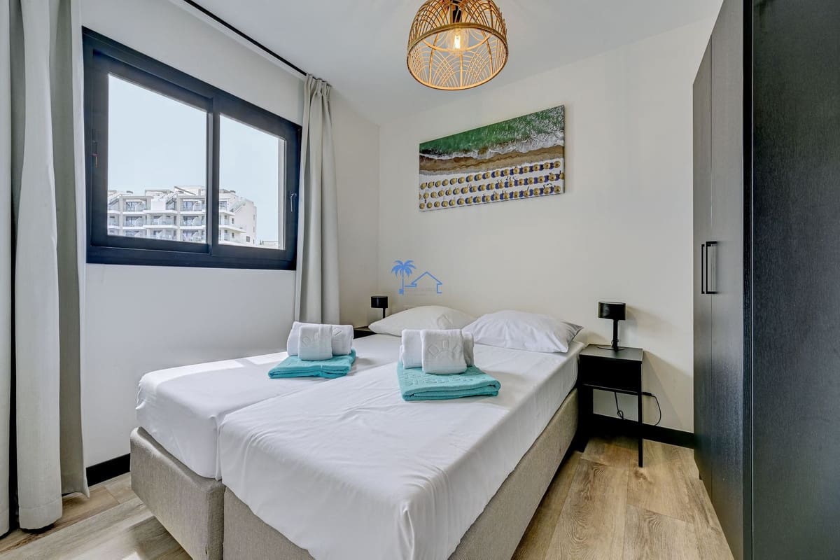 3 sypialnia Apartament na sprzedaż w Mijas Costa z basenem garażem - 449 500 € (Ref: 9196340)