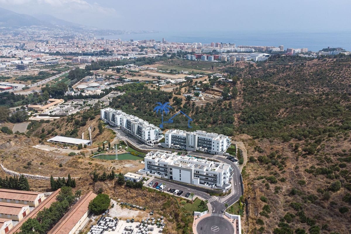 3 sypialnia Apartament na sprzedaż w Mijas Costa z basenem garażem - 449 500 € (Ref: 9196340)