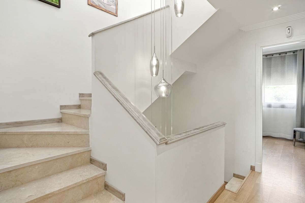 3 slaapkamer Huis te koop in Benahavis met zwembad garage - € 770.000 (Ref: 9197173)