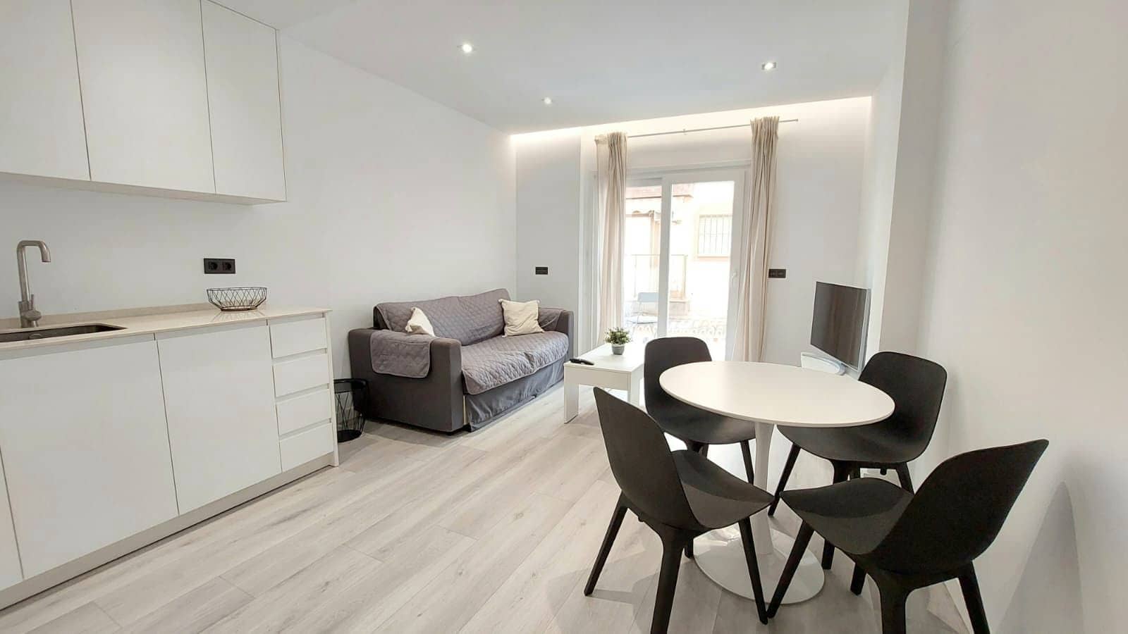 1 bedroom Apartment for sale in Fuengirola - € 295,000 (Ref: 9227710)