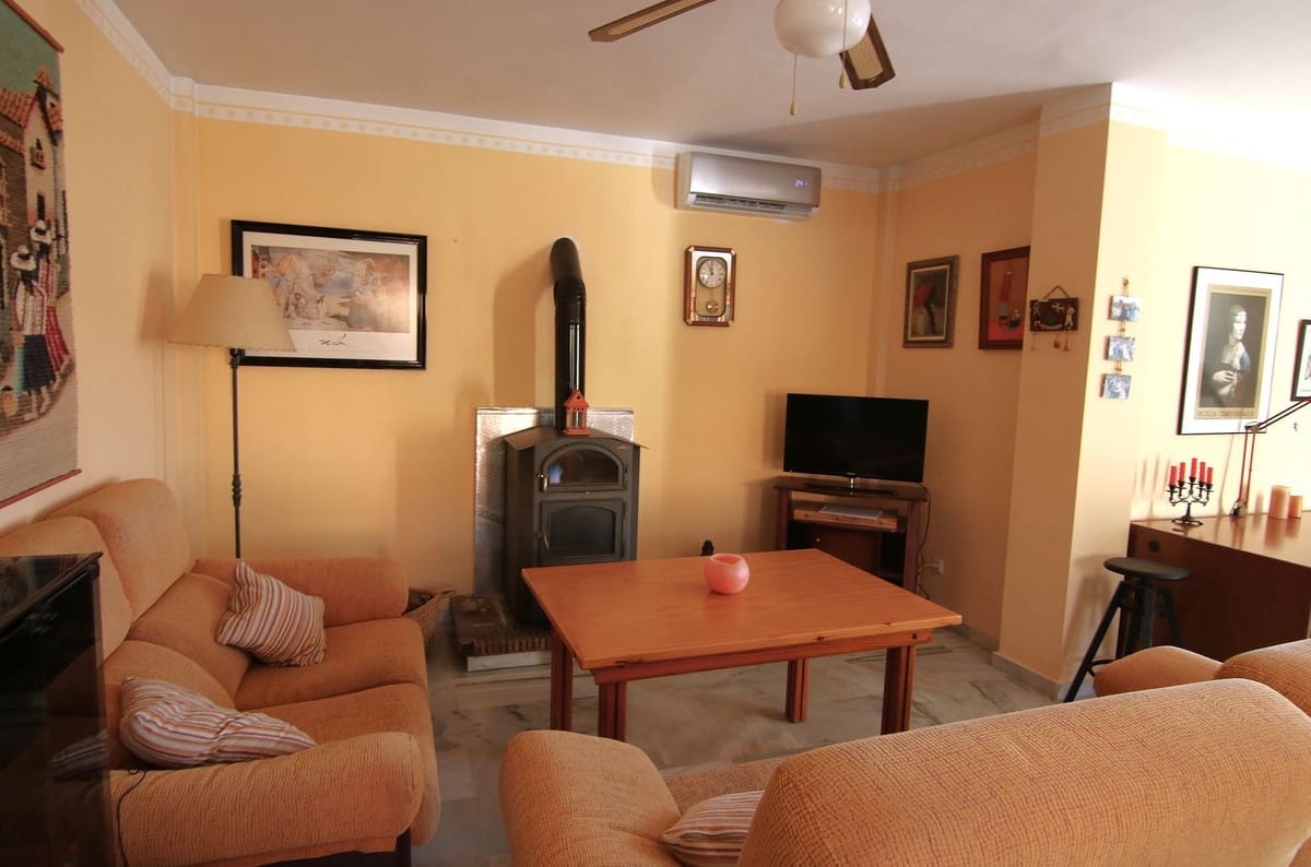 4 sovrum Villa till salu i Coin med pool garage - 398 000 € (Ref: 9237695)