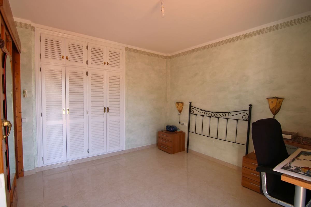 4 sovrum Villa till salu i Coin med pool garage - 398 000 € (Ref: 9237695)