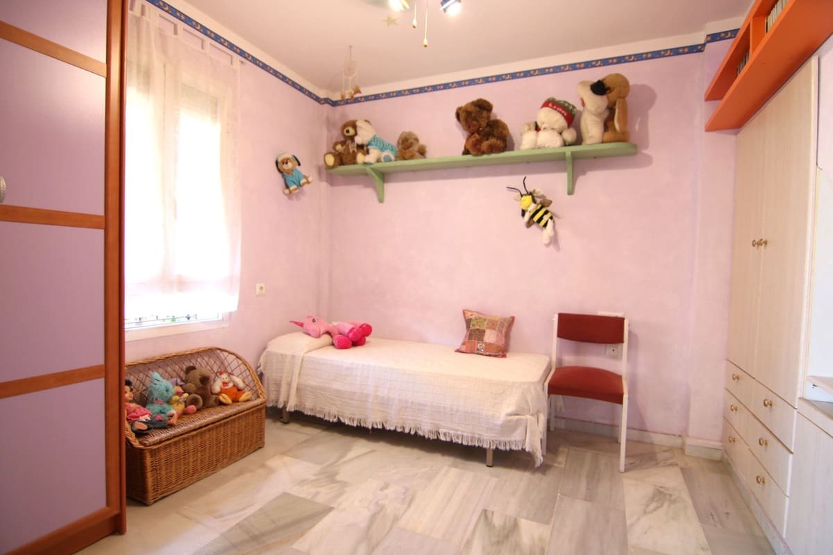 4 sovrum Villa till salu i Coin med pool garage - 398 000 € (Ref: 9237695)