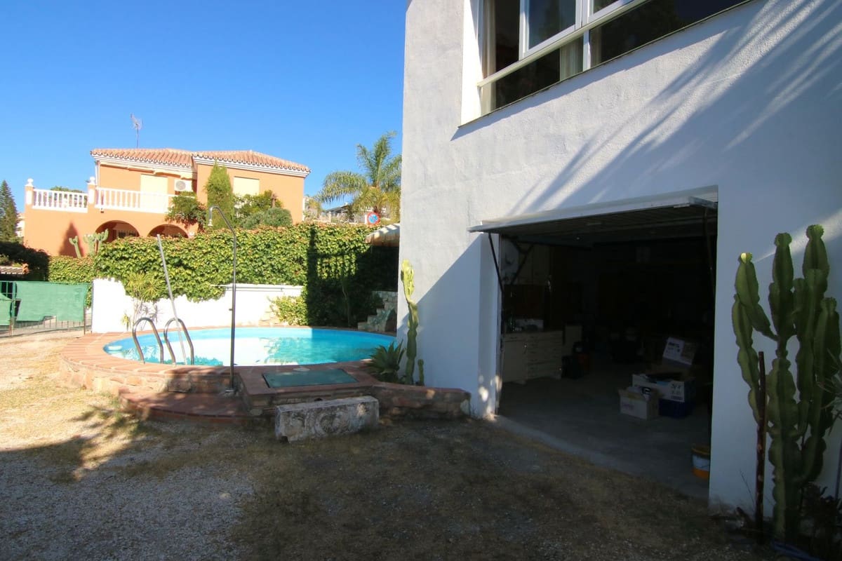 4 sovrum Villa till salu i Coin med pool garage - 398 000 € (Ref: 9237695)