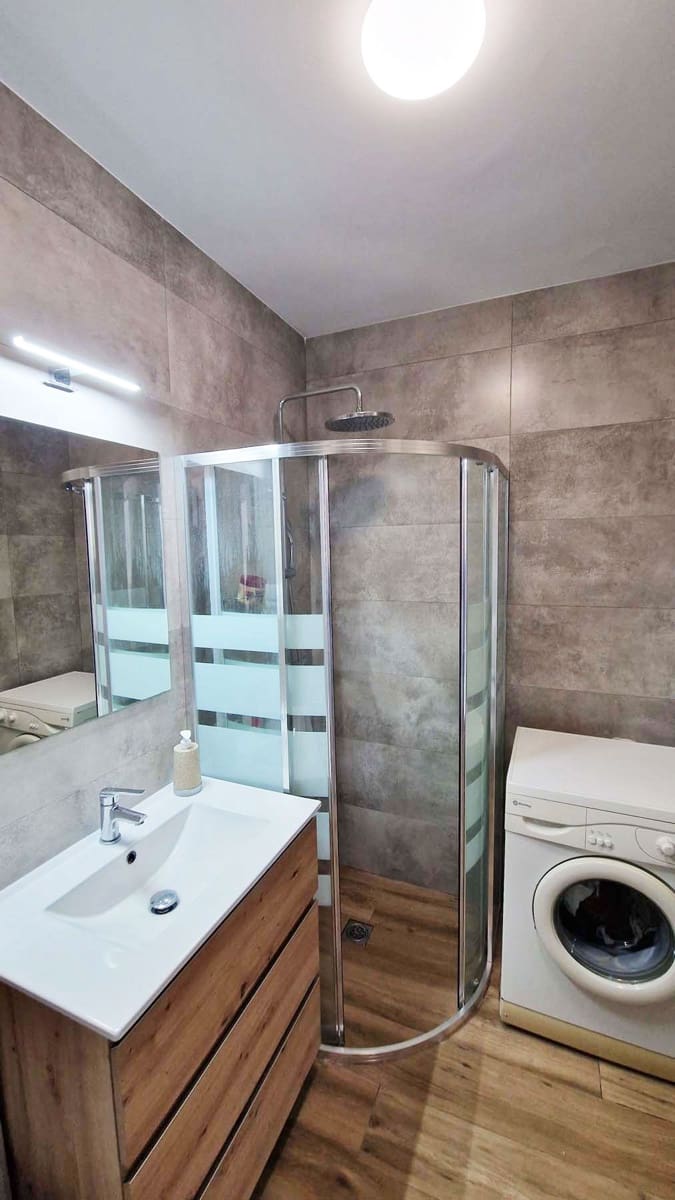 2 bedroom Apartment for sale in Benalmadena with pool - € 478,000 (Ref: 9237696)