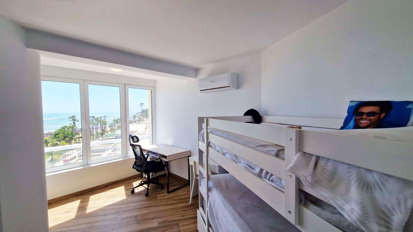 2 bedroom Apartment for sale in Benalmadena with pool - € 478,000 (Ref: 9237696)