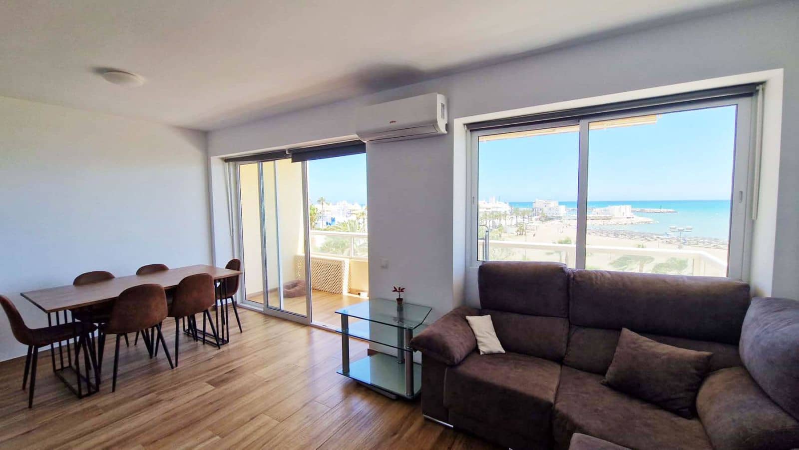 2 bedroom Apartment for sale in Benalmadena with pool - € 478,000 (Ref: 9237696)