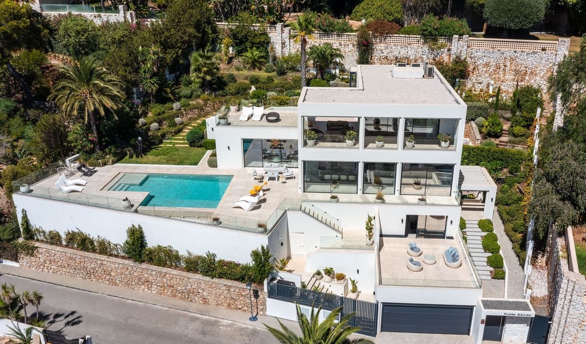 4 sypialnia Willa na sprzedaż w Marbella z basenem garażem - 5 900 000 € (Ref: 9237701)