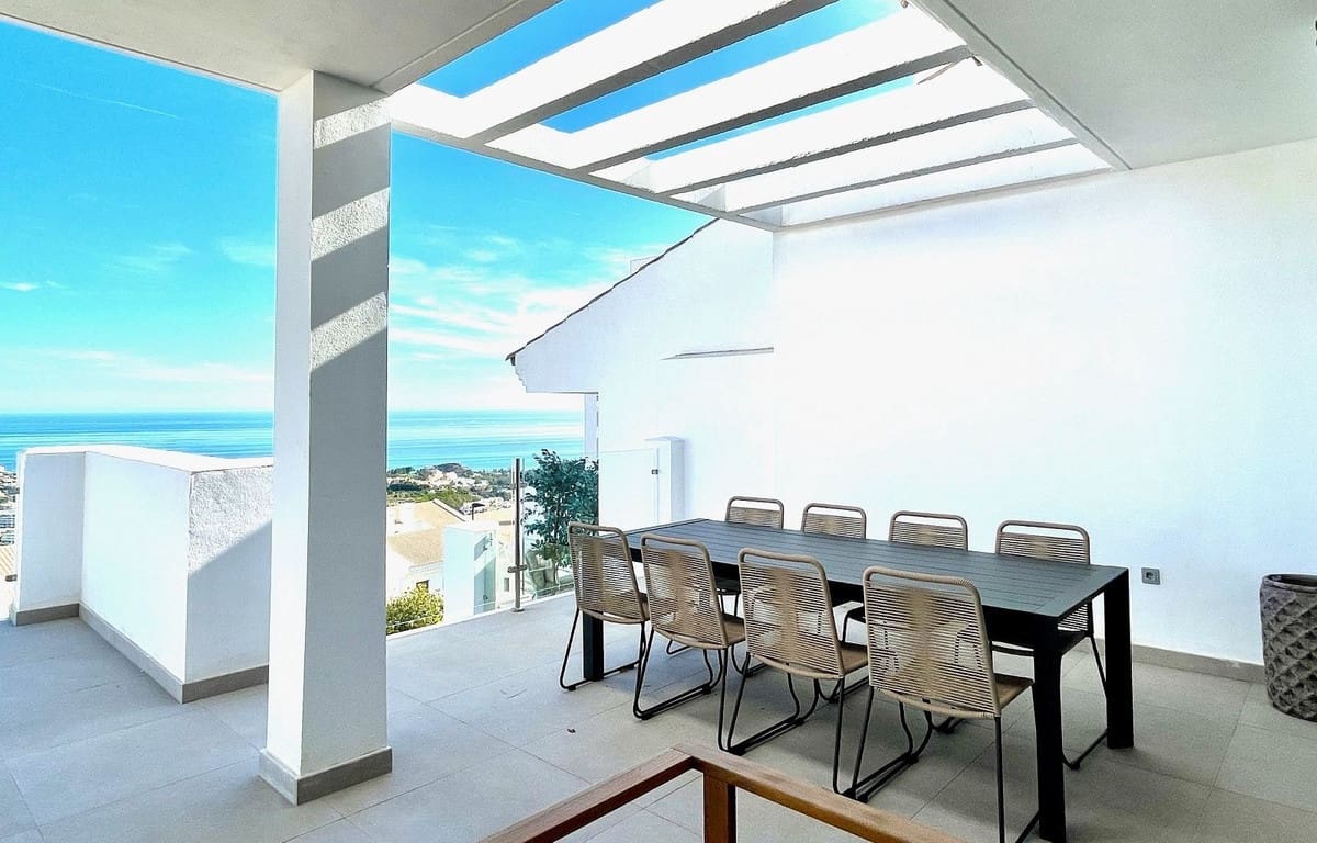 3 soveværelse Penthouse til salg i Benalmadena med swimmingpool - € 680.000 (Ref: 9237703)