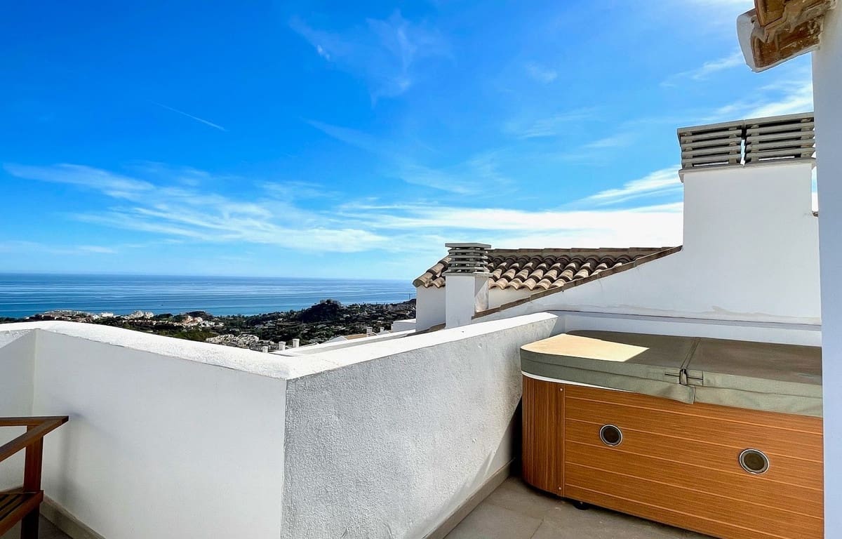 3 soveværelse Penthouse til salg i Benalmadena med swimmingpool - € 680.000 (Ref: 9237703)