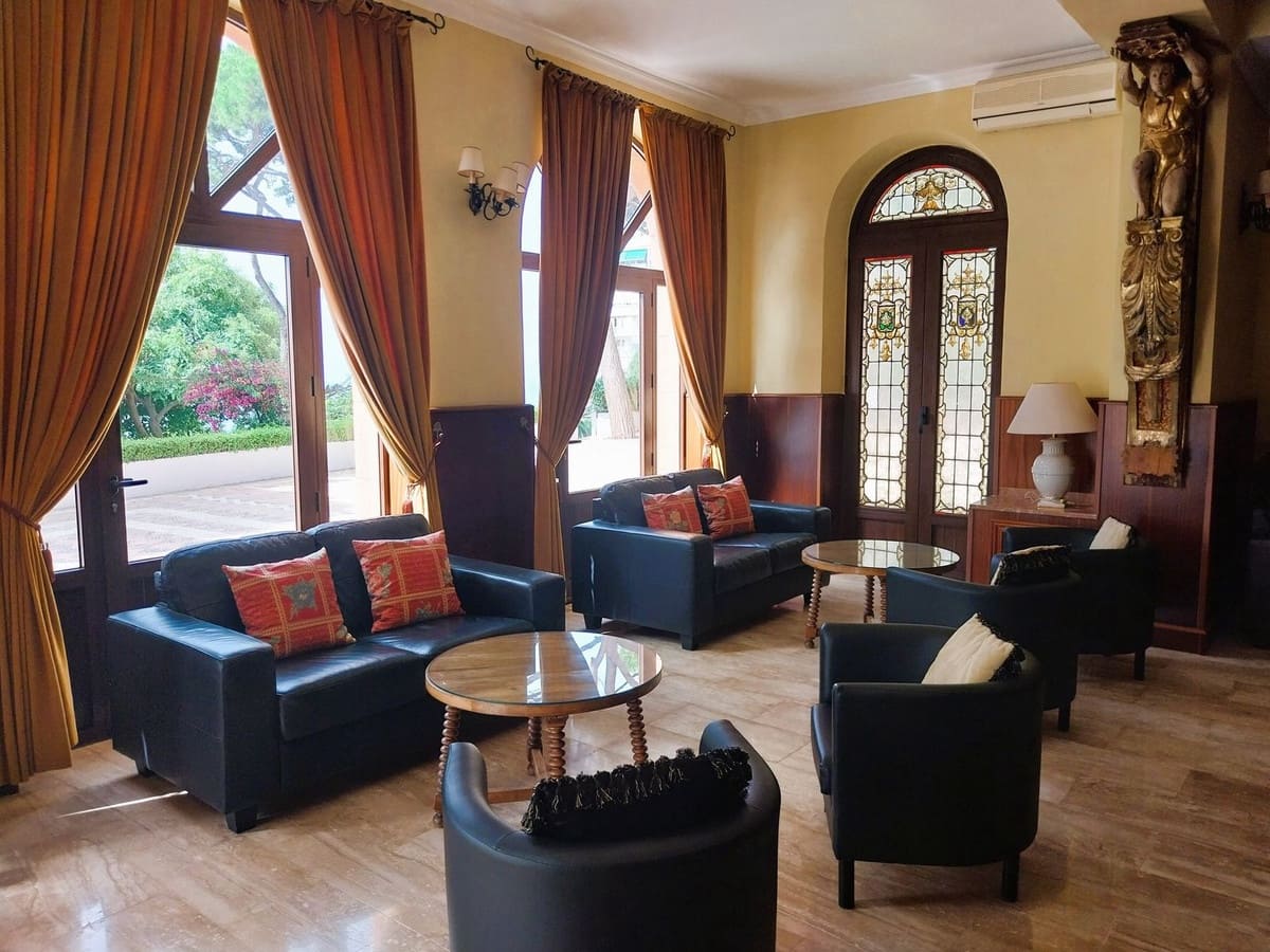 2 Zimmer Apartment zu verkaufen in Calahonda mit Pool Garage - 475.000 € (Ref: 9237709)