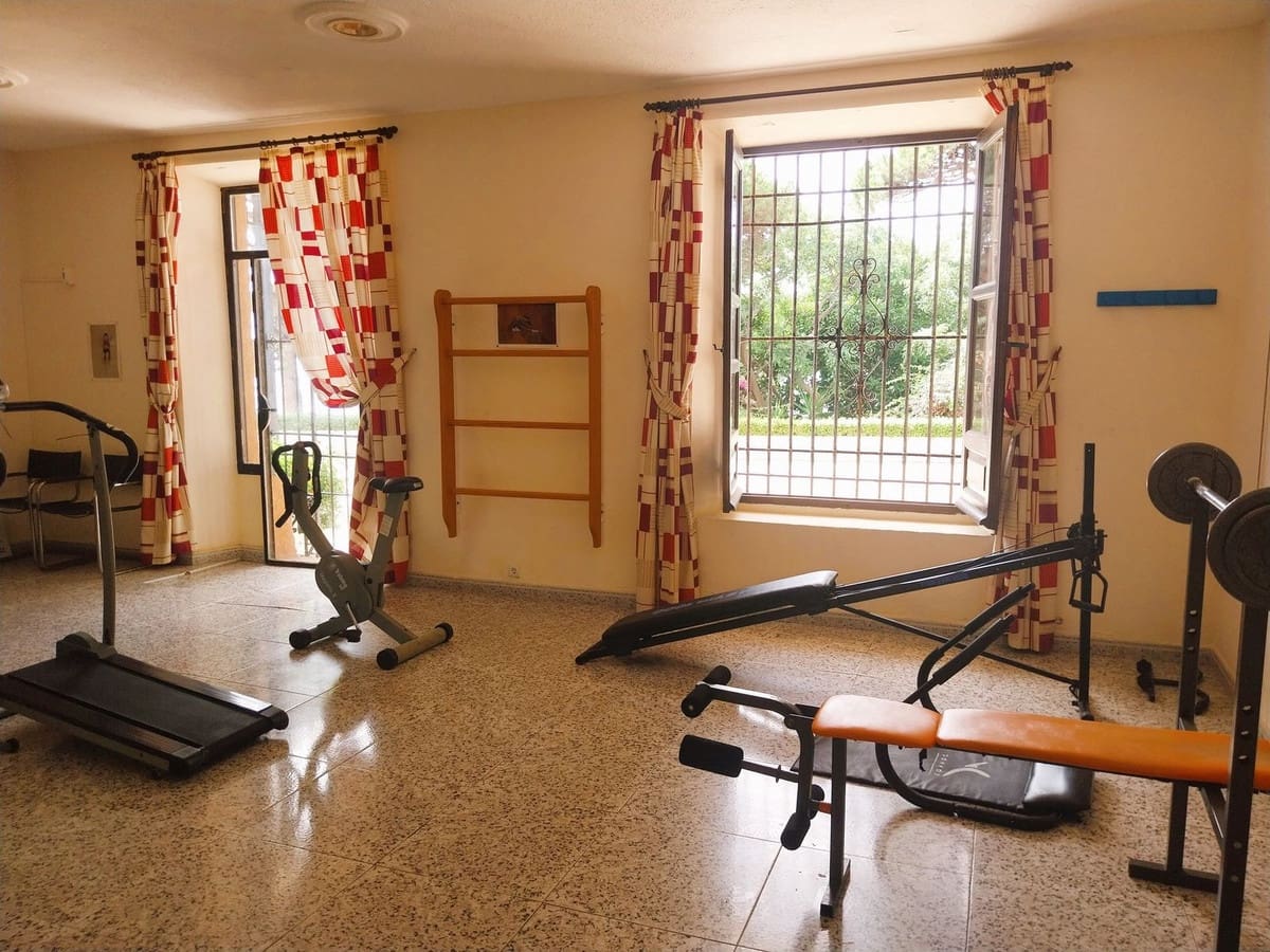 2 Zimmer Apartment zu verkaufen in Calahonda mit Pool Garage - 475.000 € (Ref: 9237709)