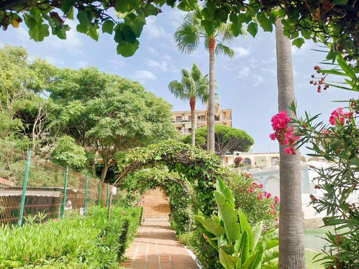 2 Zimmer Apartment zu verkaufen in Calahonda mit Pool Garage - 475.000 € (Ref: 9237709)