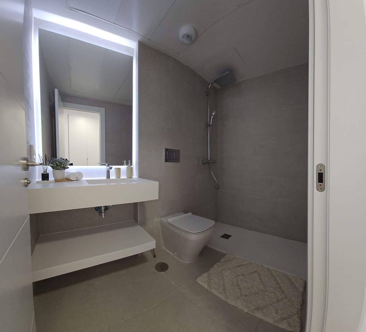 2 makuuhuone Huoneisto myytävänä paikassa Mijas Costa mukana uima-altaan 
autotalli - 545 000 € (Ref: 9237770)