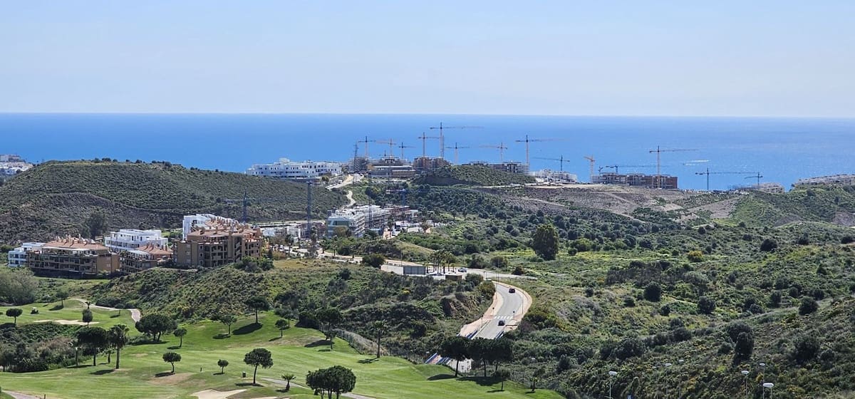 2 makuuhuone Huoneisto myytävänä paikassa Mijas Costa mukana uima-altaan 
autotalli - 545 000 € (Ref: 9237770)