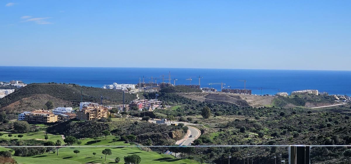 2 makuuhuone Huoneisto myytävänä paikassa Mijas Costa mukana uima-altaan 
autotalli - 545 000 € (Ref: 9237770)