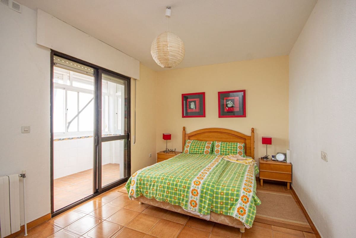 4 quarto Moradia para venda em Estepona com piscina garagem - 790 000 € (Ref: 9239422)