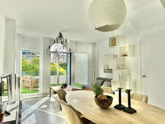 2 makuuhuone Huoneisto myytävänä paikassa Golden Mile, Marbella mukana uima-altaan - 880 000 € (Ref: 9239427)