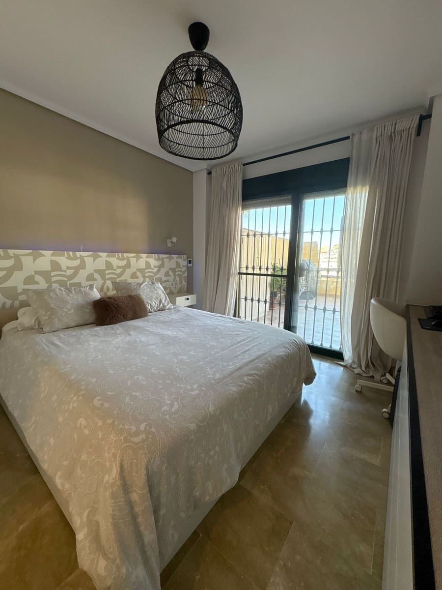 2 quarto Apartamento para venda em Estepona com piscina garagem - 425 000 € (Ref: 9239458)