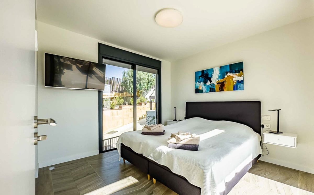 3 makuuhuone Omakotitalo myytävänä paikassa Marbella mukana uima-altaan 
autotalli - 1 495 000 € (Ref: 9239495)