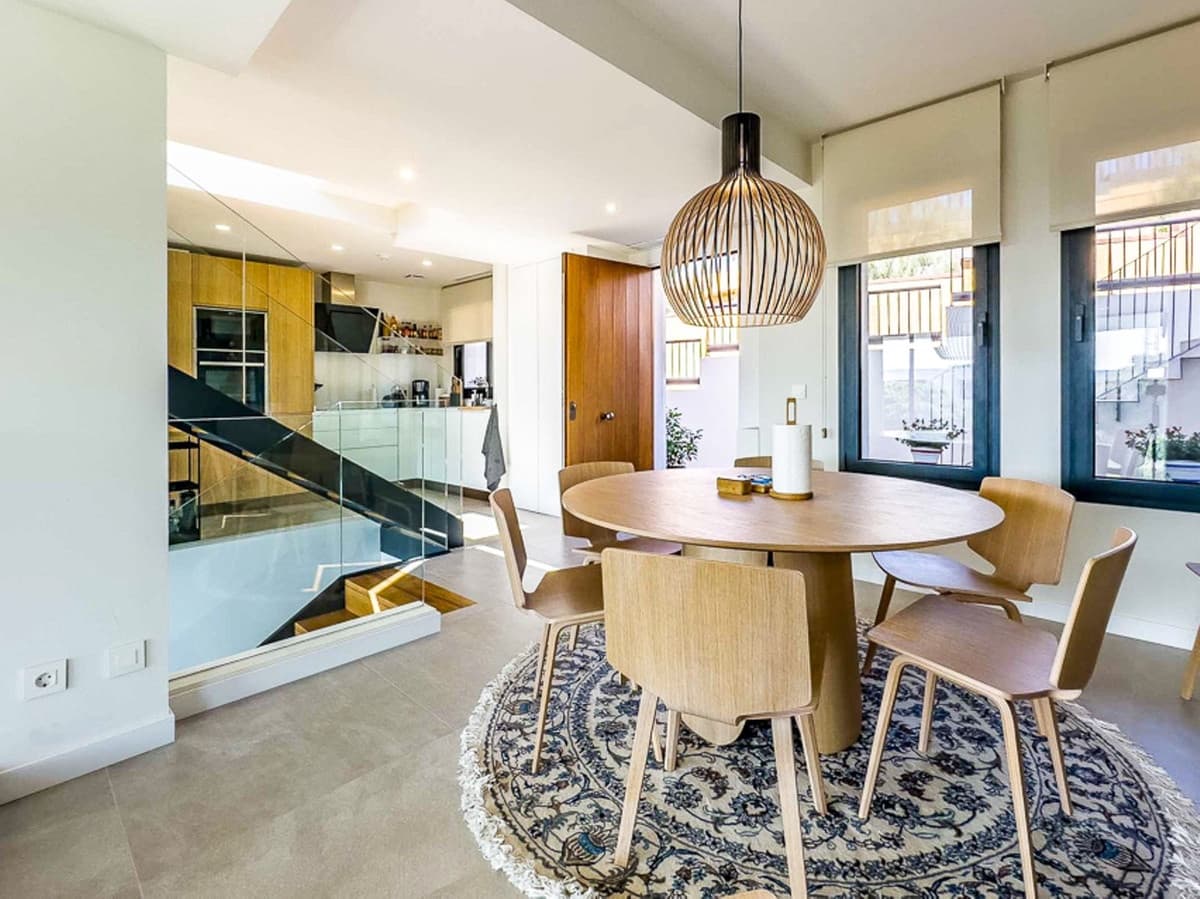 3 makuuhuone Omakotitalo myytävänä paikassa Marbella mukana uima-altaan 
autotalli - 1 495 000 € (Ref: 9239495)