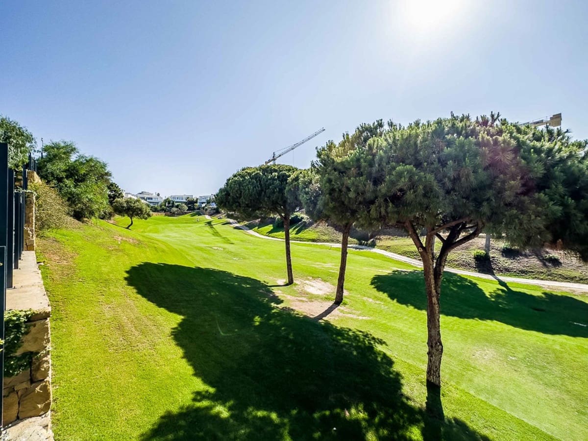 3 makuuhuone Omakotitalo myytävänä paikassa Marbella mukana uima-altaan 
autotalli - 1 495 000 € (Ref: 9239495)