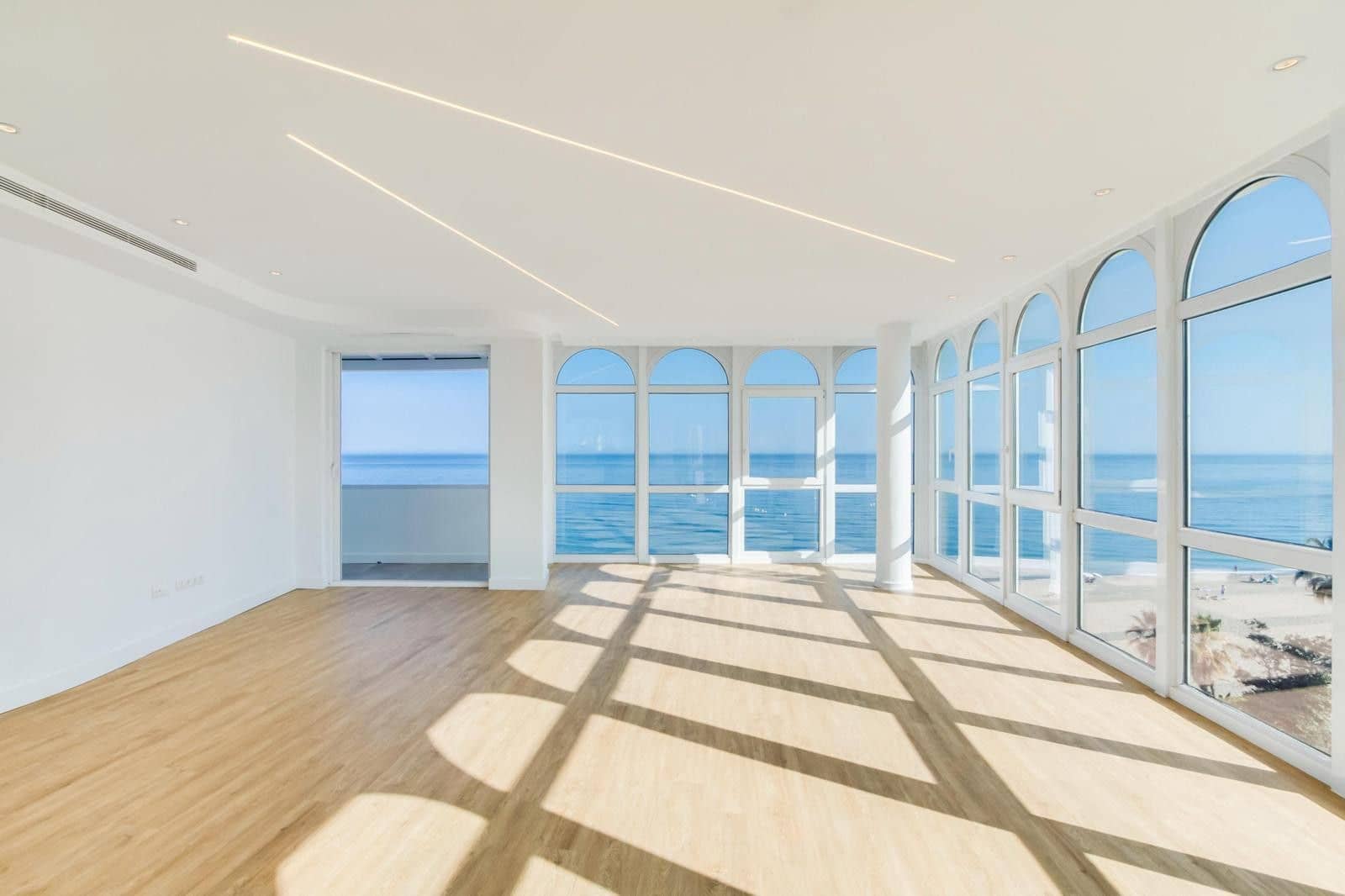 3 makuuhuone Kattohuoneisto myytävänä paikassa Estepona mukana 
autotalli - 1 250 000 € (Ref: 9239500)