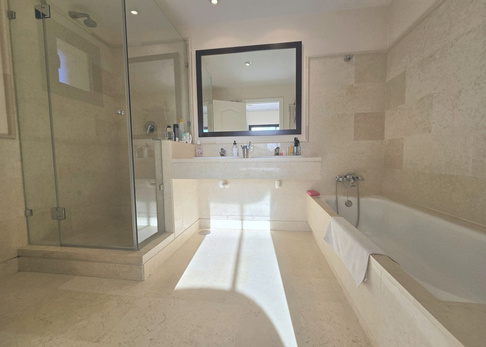 2 soveværelse Lejlighed til salg i Benahavis med swimmingpool garage - € 559.000 (Ref: 9239504)