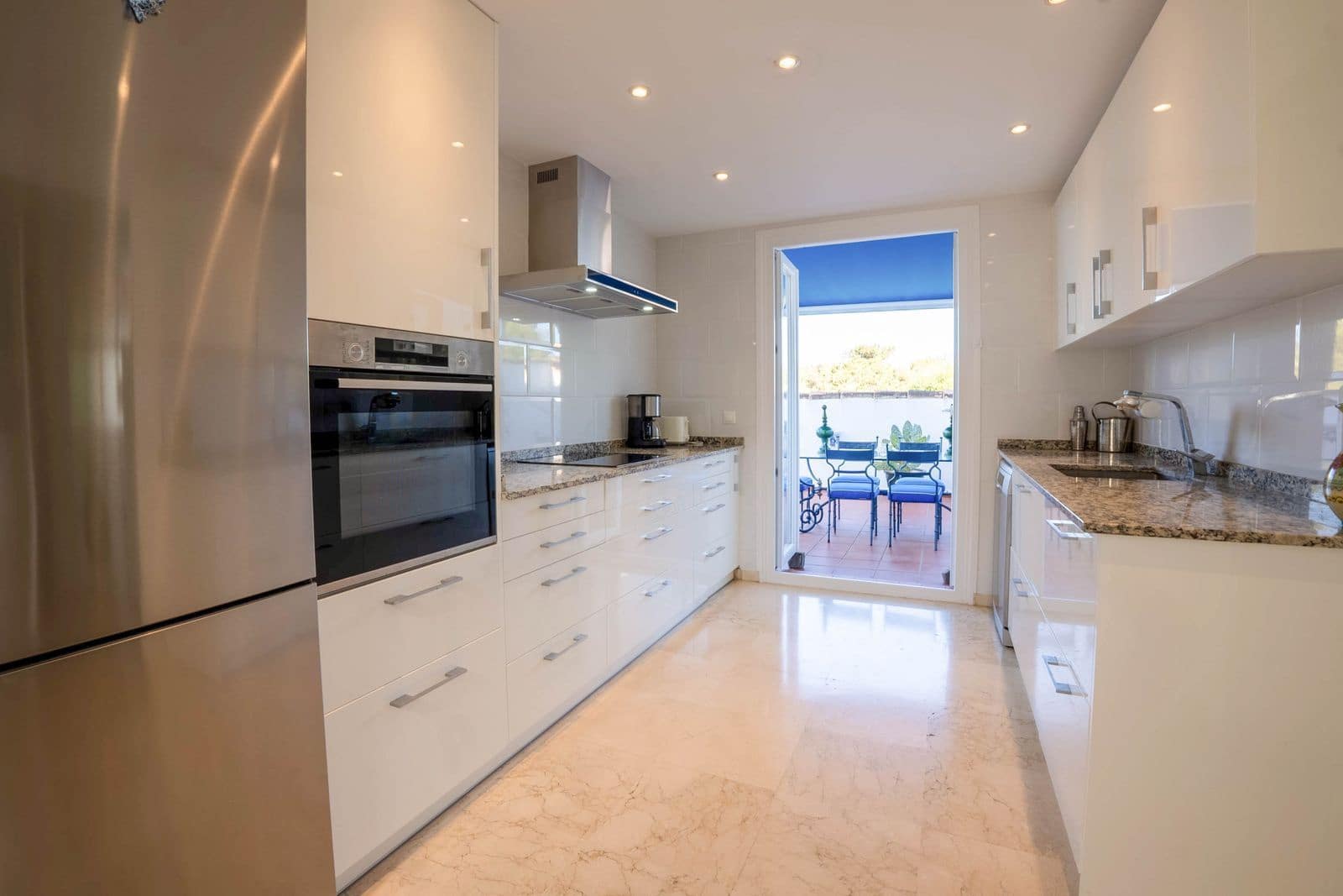 3 sovrum Takvåning till salu i Marbesa med pool garage - 749 990 € (Ref: 9246242)