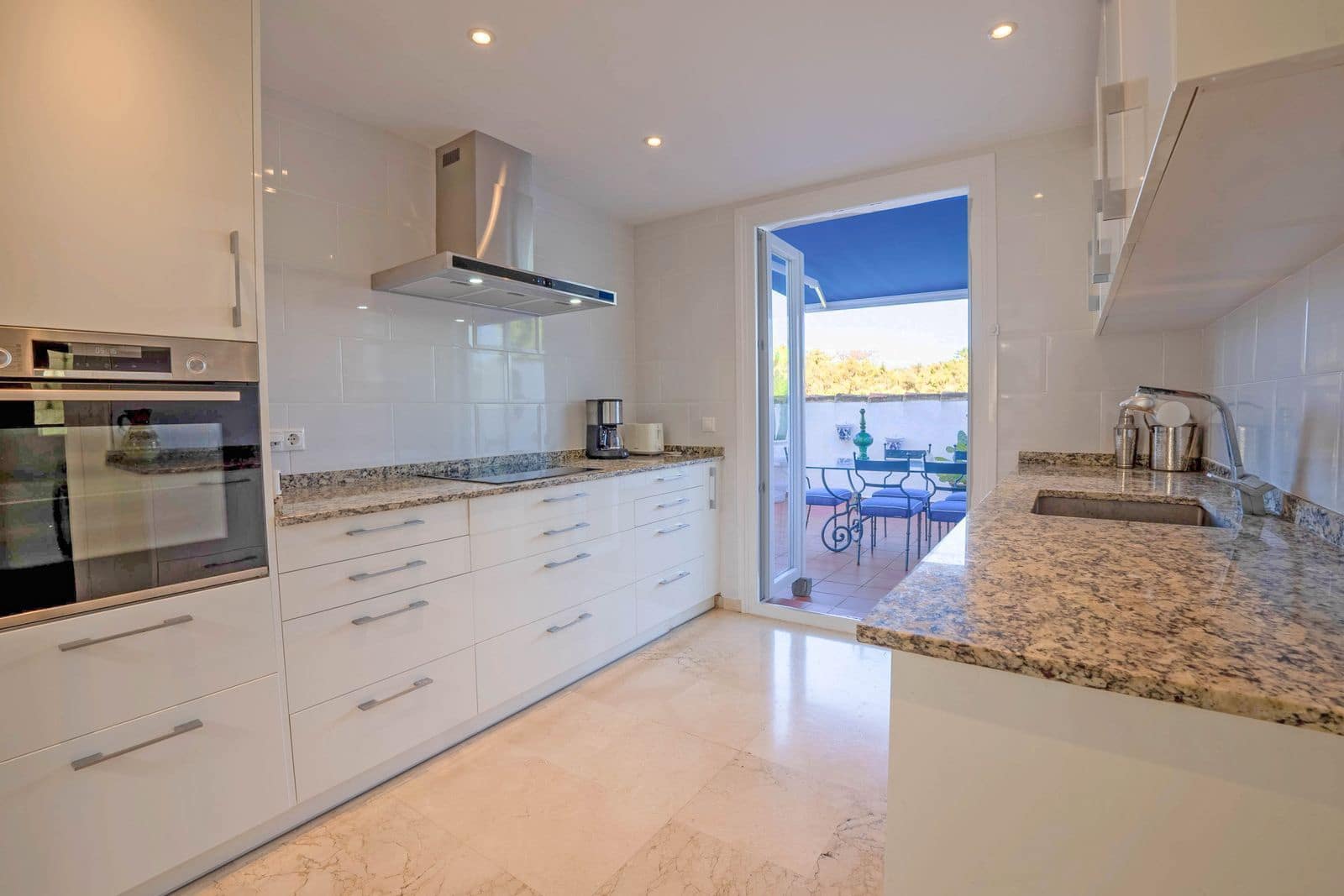 3 sovrum Takvåning till salu i Marbesa med pool garage - 749 990 € (Ref: 9246242)