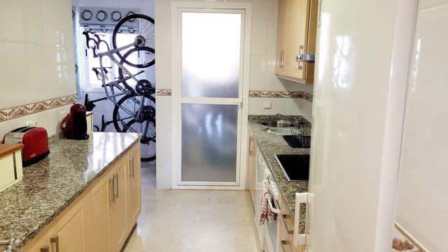 3 makuuhuone Huoneisto myytävänä paikassa Benalmádena mukana uima-altaan 
autotalli - 399 000 € (Ref: 9246250)