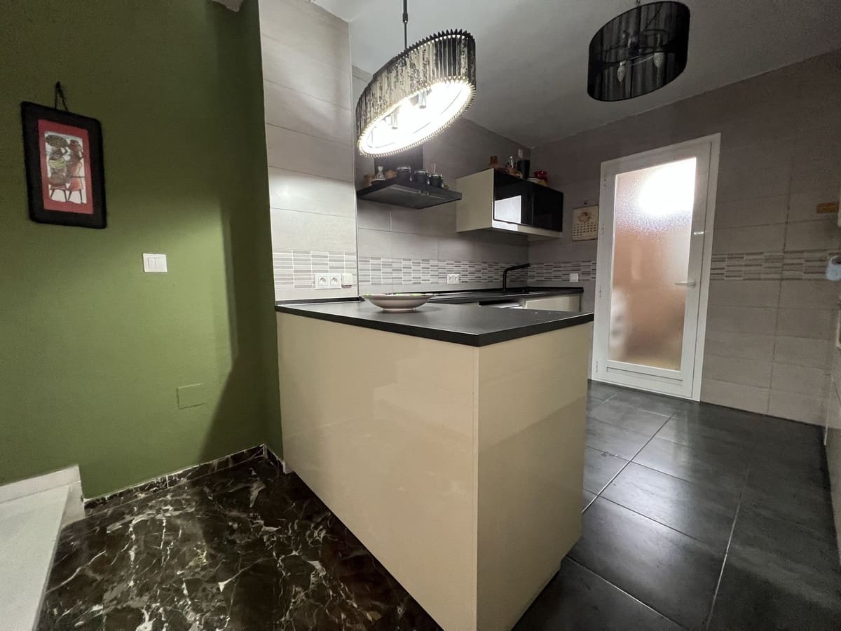 3 soveværelse Byhus til salg i Torremolinos med swimmingpool garage - € 449.000 (Ref: 9246264)