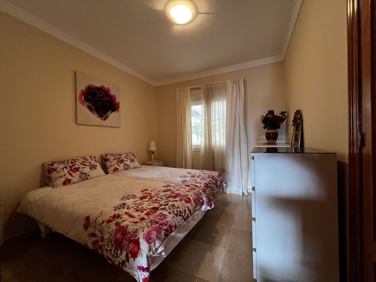 2 soveværelse Lejlighed til salg i La Cala Hills med swimmingpool garage - € 320.000 (Ref: 9254367)